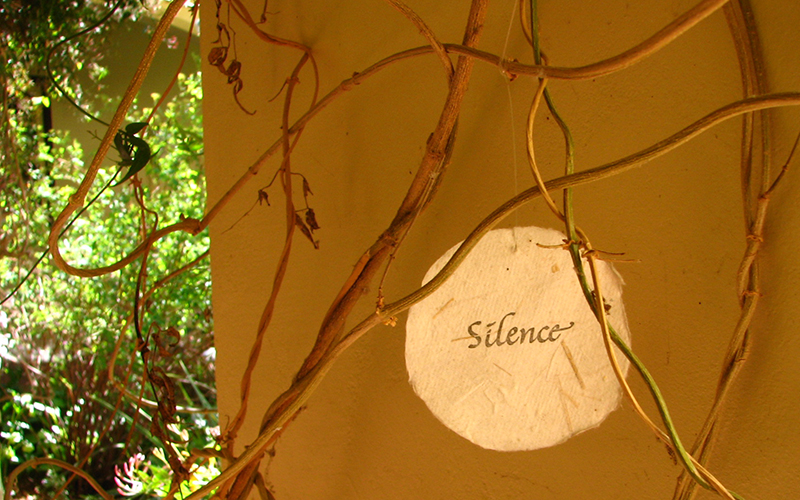 Silence sign at the Santa Sabrina
